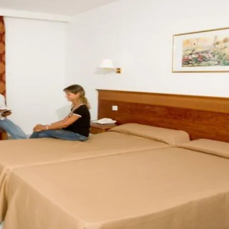 Globales Marina Hotel *