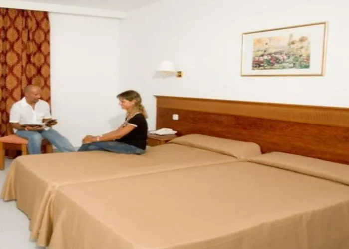 Globales Marina Hotel *